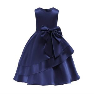 Elegant Navy Blue Satin Dress with Bow